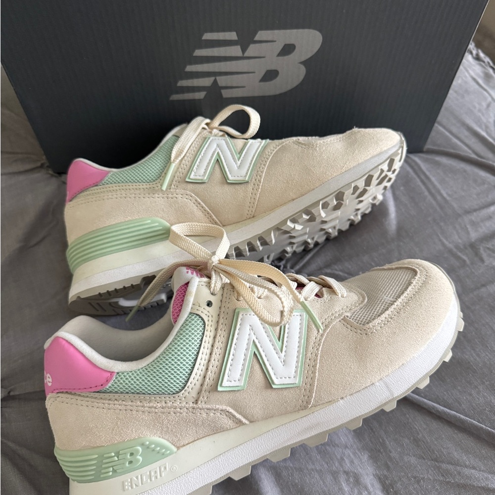 New Balance Cream and Pink Retro Sneakers